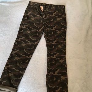 Camo skinny jeans